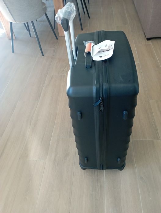 Vendo mala de viagem nunca usada