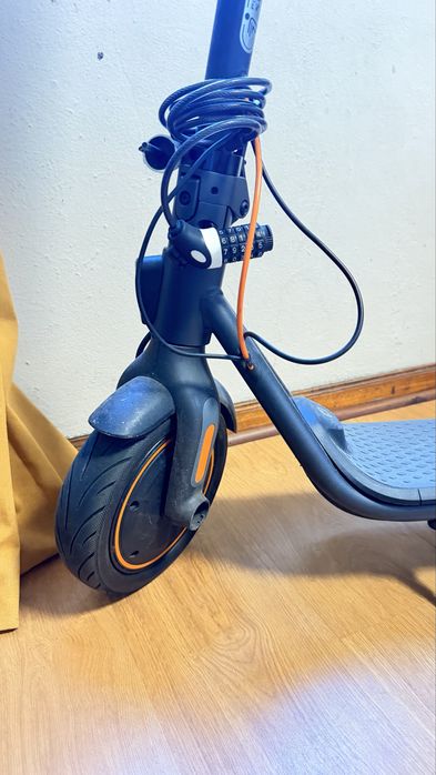 Trotinete Elétrica Segway Ninebot F40E