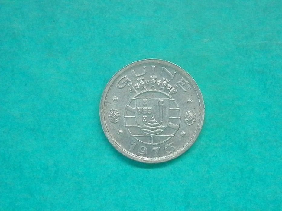 1135 - Guiné: 10 centavos 1973 alumínio, por 5,00
