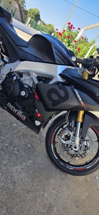 Aprilia RSV4 1000