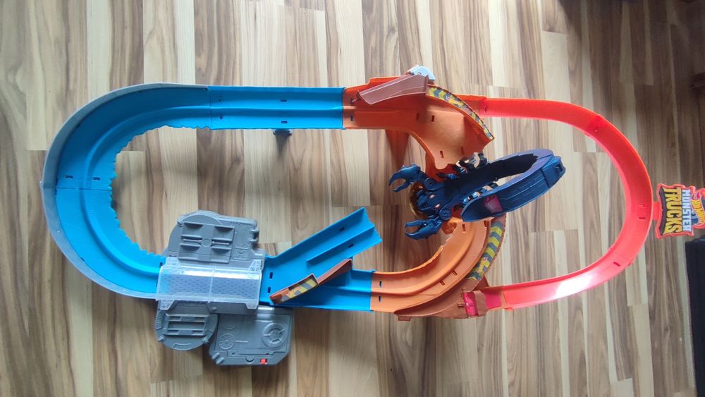 Tor monster truck hot wheels scorpion skorpion