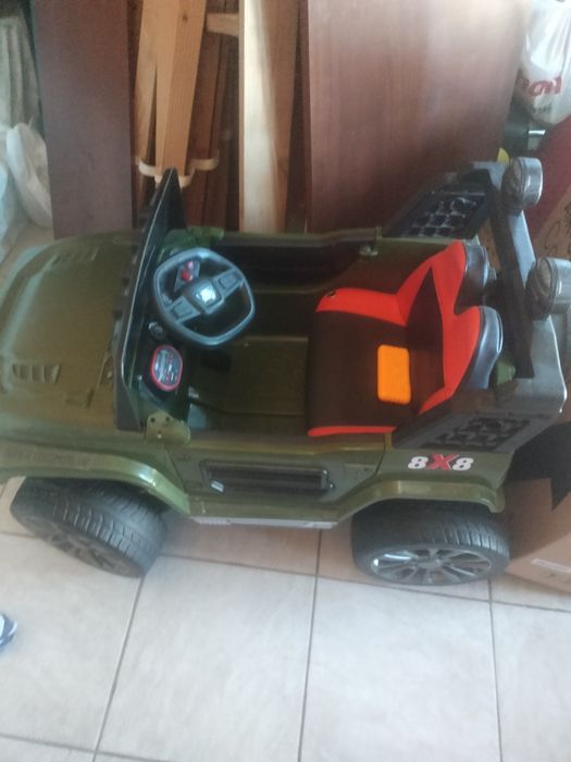 Продам дитячий автомобіль.