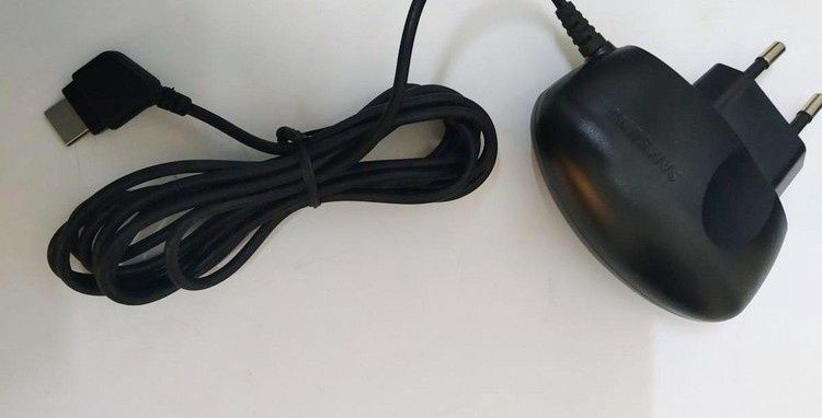 8 Carregadores Sony Ericsson, Nokia, Samsung e Motorola - ÚLTIMOS DIAS