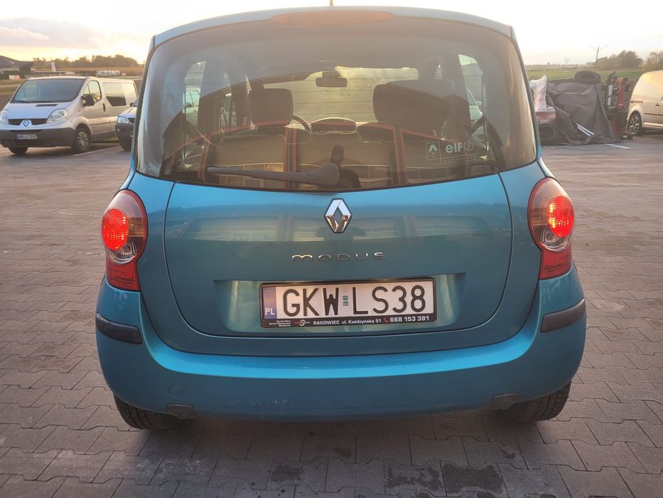 Modus  1,2 benz  85tys km