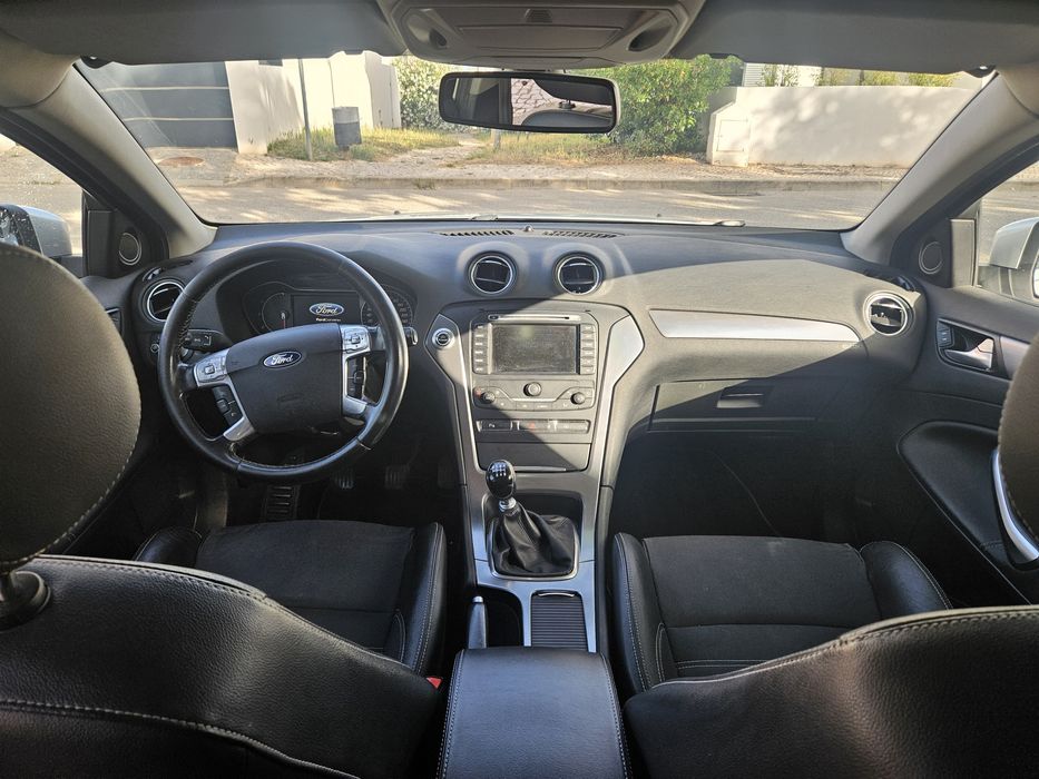 Ford Mondeo titanium 2.0 Tdci