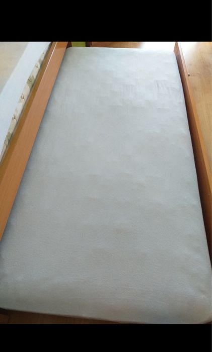 Mobilia de Quarto - Cama + 2 Colchões