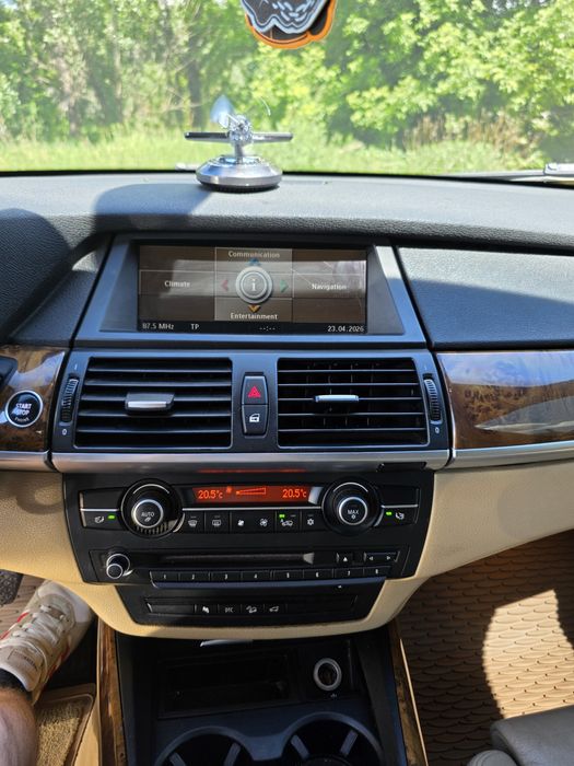 Продам BMW X5 E70