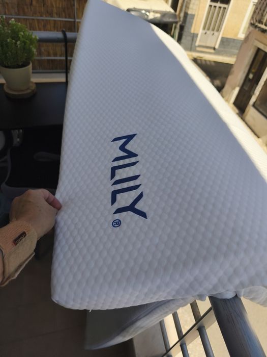 Sobre colchão marca Mlily