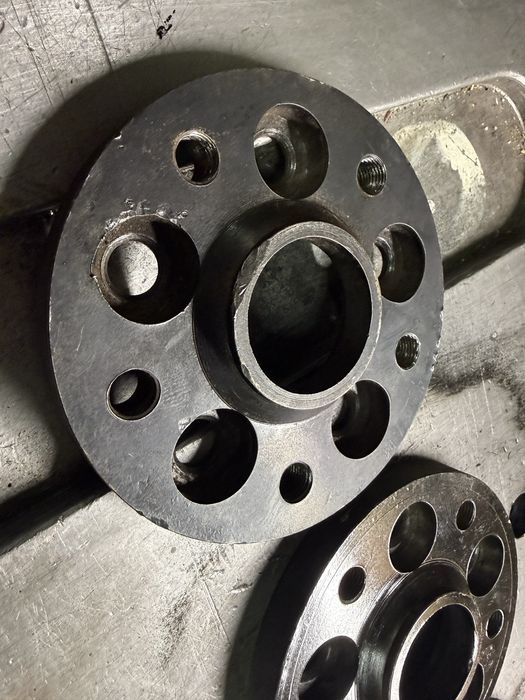 Перехідні проставки з 5 100 на 5 114.3