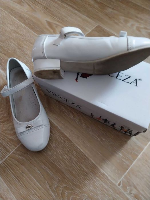 Buty komunijne dla dziewczynki