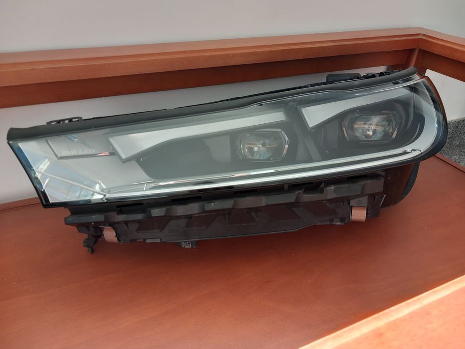 Farol BMW iX Full LED Matrix esquerdo/direito