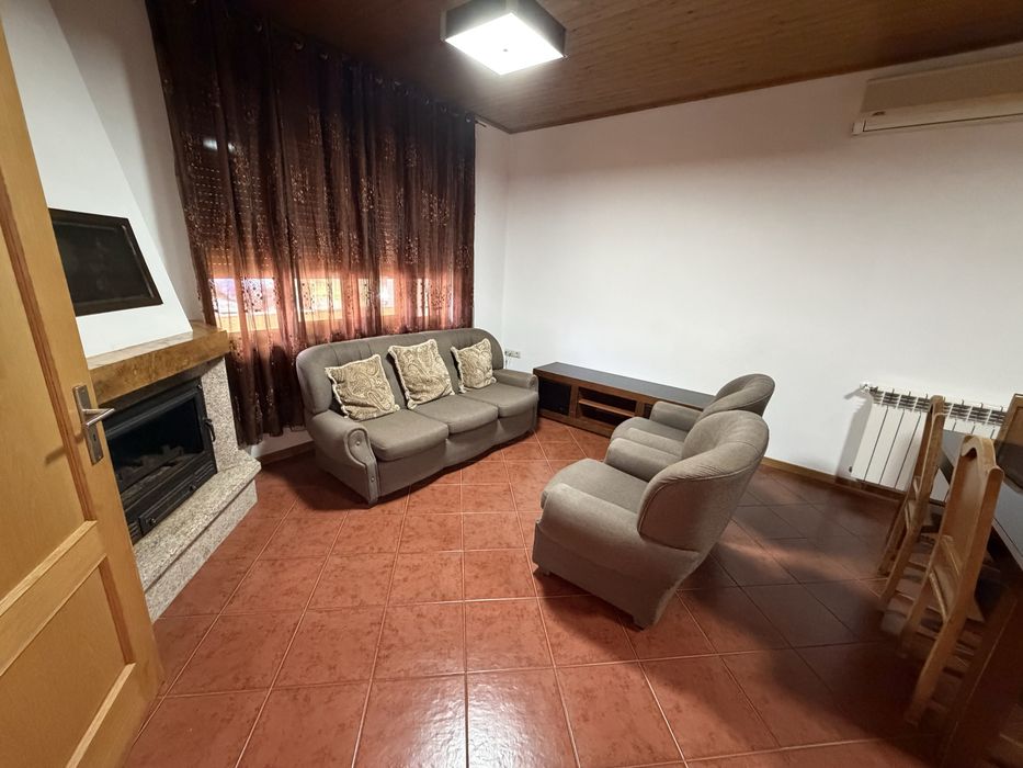Moradia geminada T3