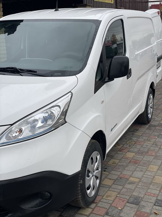 Nissan e-NV200  40kw