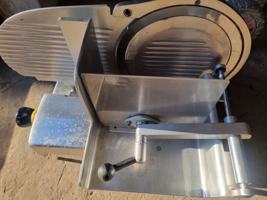 Слайсер Berkel..