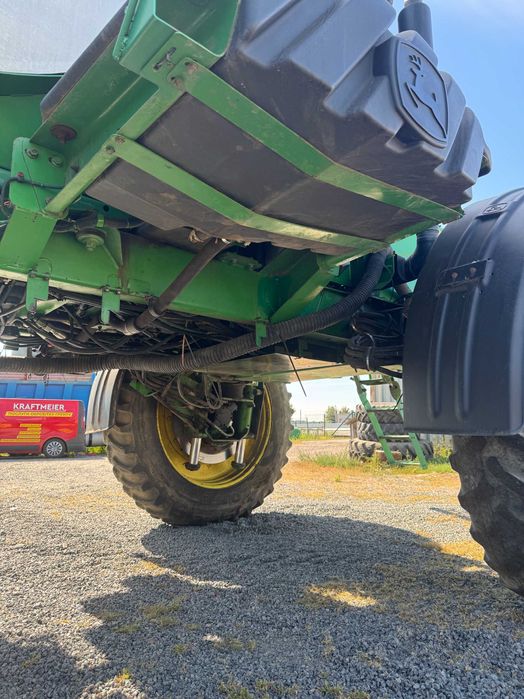 самохідний обприскувач John deere 4930