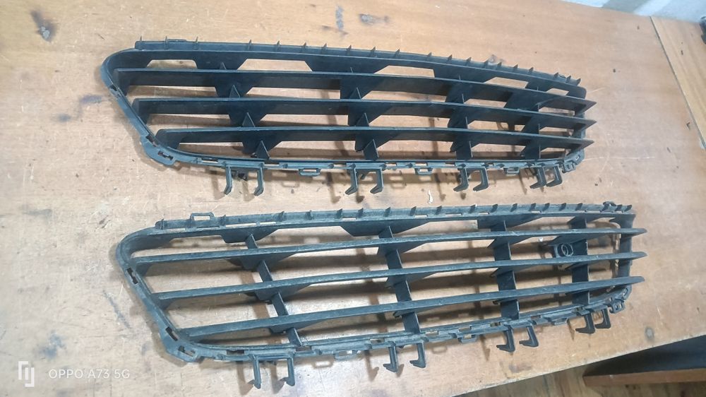 Grelha de parachoques Opel astra H 2007