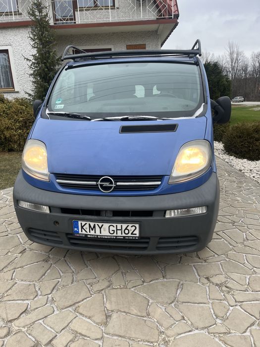 Opel Vivaro 1.9  2006r