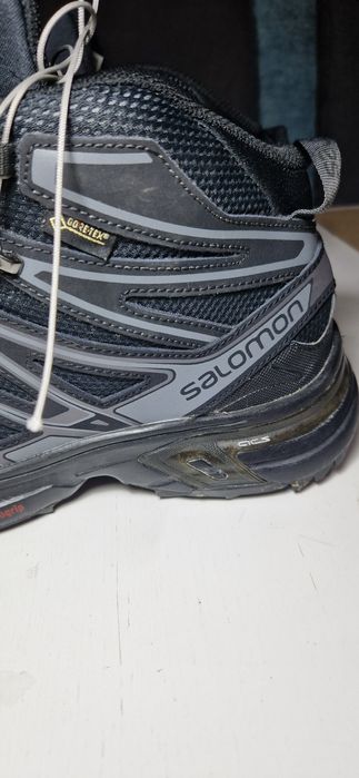 Salomon 41 1/3.        .