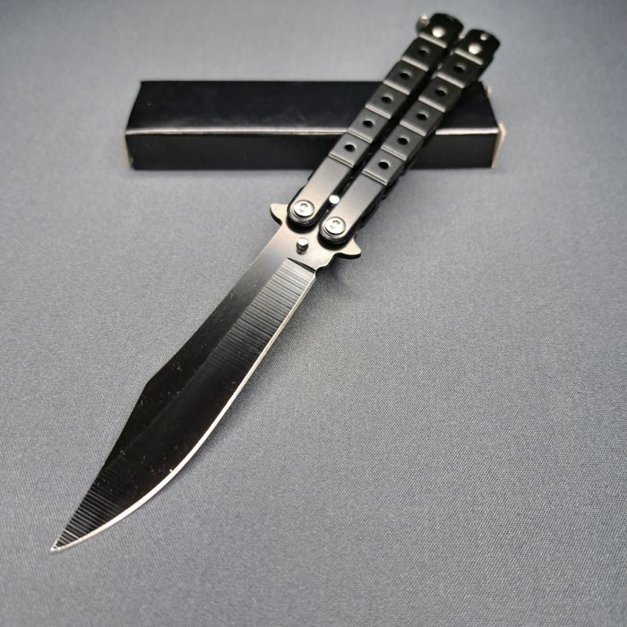 Нож / Бабочка / Нож Балисонг