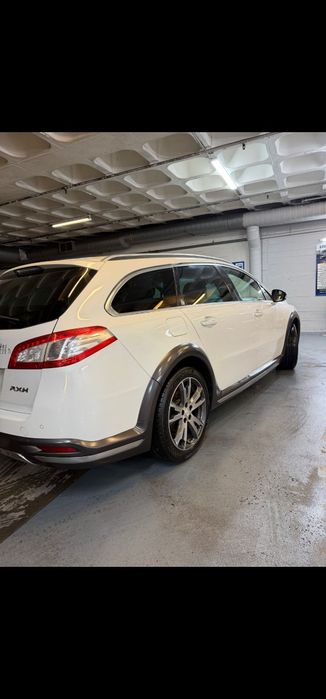 Pegeot 508 RXH híbrido