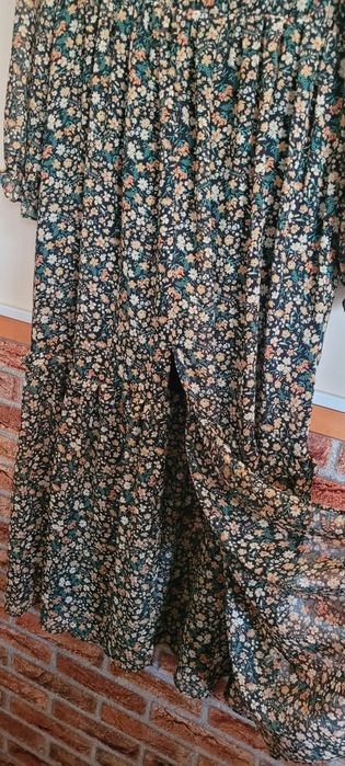 Sukienka maxi w kwiaty firmy Orsay