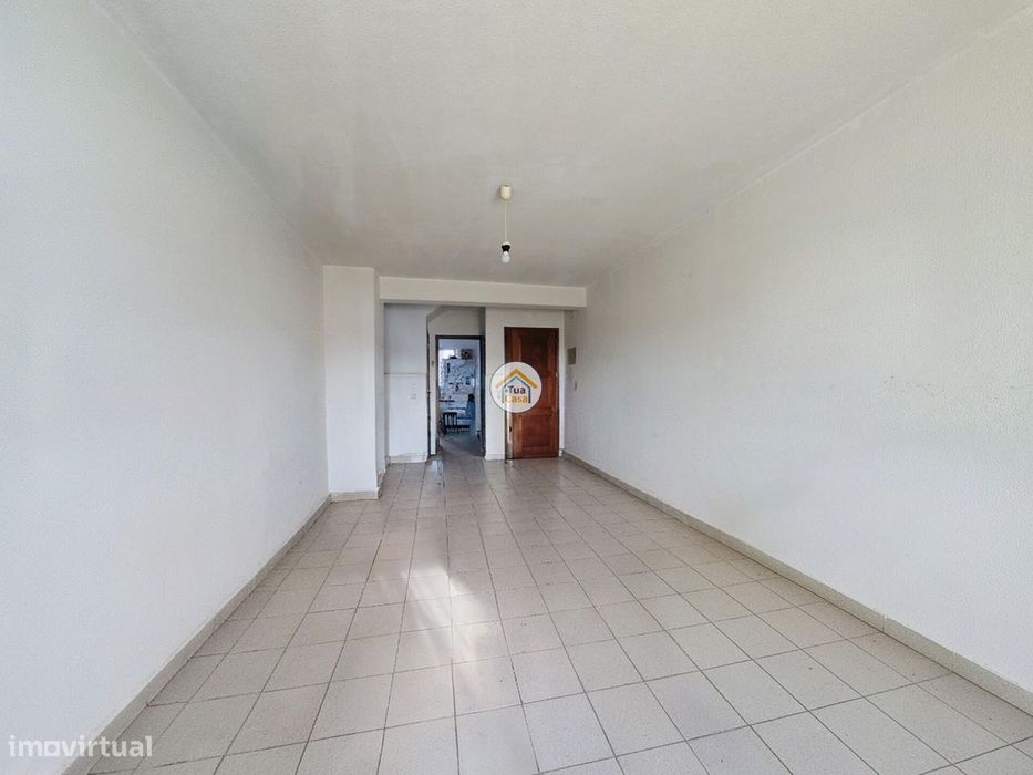 T2 para venda – 1.º andar - Rua Calouste Gulbenkian, Olhão