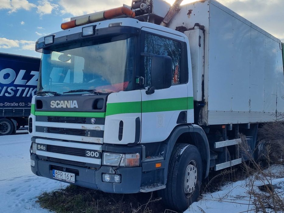 Śmieciarka Scania P94 -  2000 rok 3 osie
