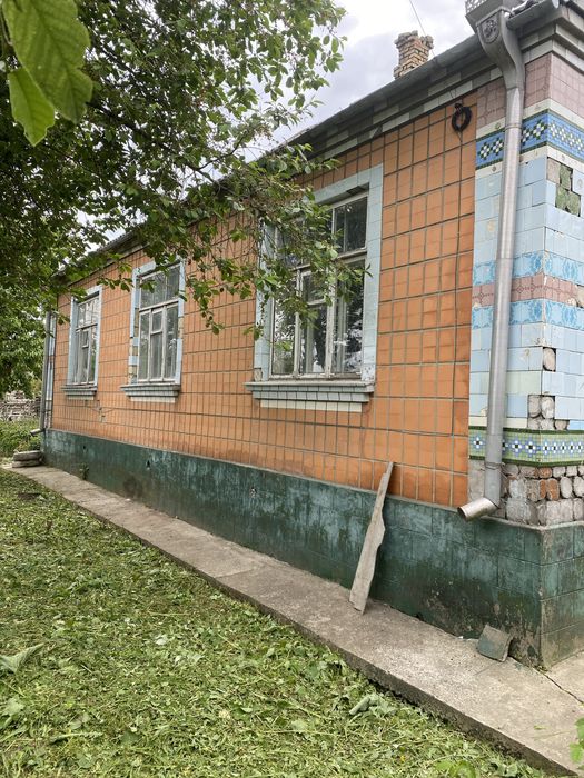 Продам великий цегляний будинок 140кв.м