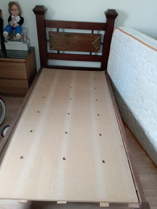 Cama madeira maciça solteiro