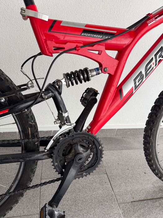 Bicicleta Berg vermelha