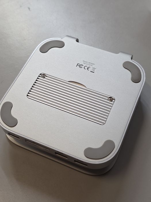 Hub USB-C Hagibis com Suporte para SSD M.2 –  Mac Mini M4/M4 Pro