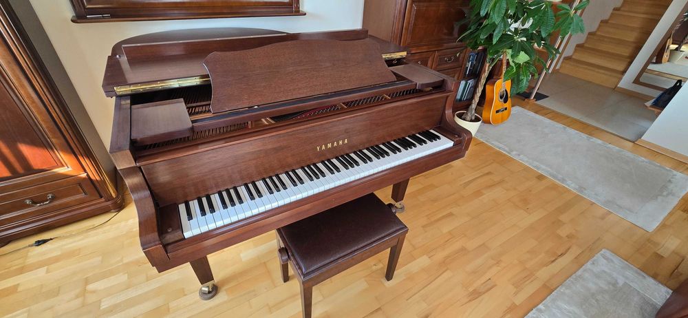 Fortepian Yamaha GC1 SAW