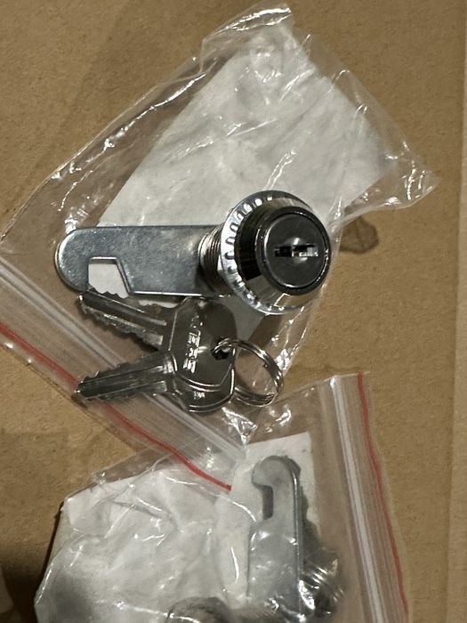 Замок поштовий avers