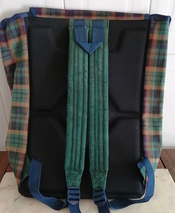 mochila de trabalho em bom estado de conservação