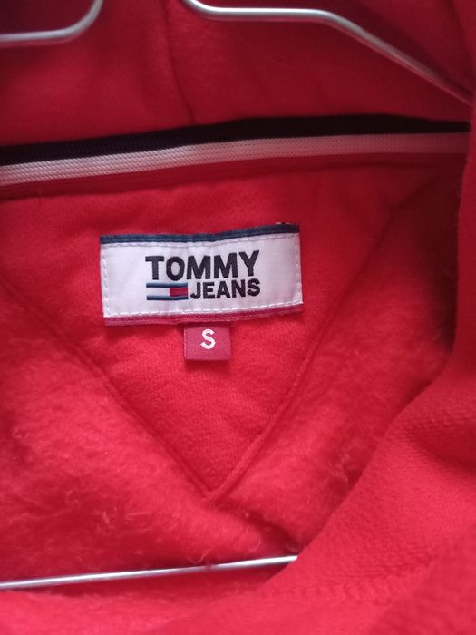 Tommy jeans czerwona s bluza