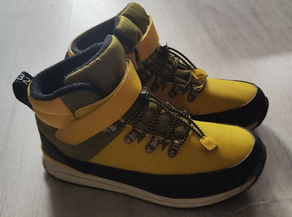 Reserved buty chłopięce trzewiki sneakersy wysokie 39