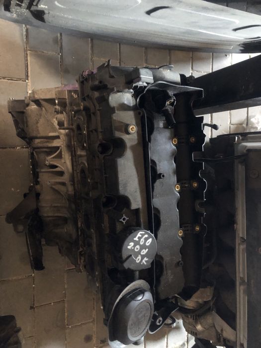 Клапанна Кришка BMW E38 Е39 E46 E53 E60 E65 E70 Е83 Е87 Е90 Е91 Е92