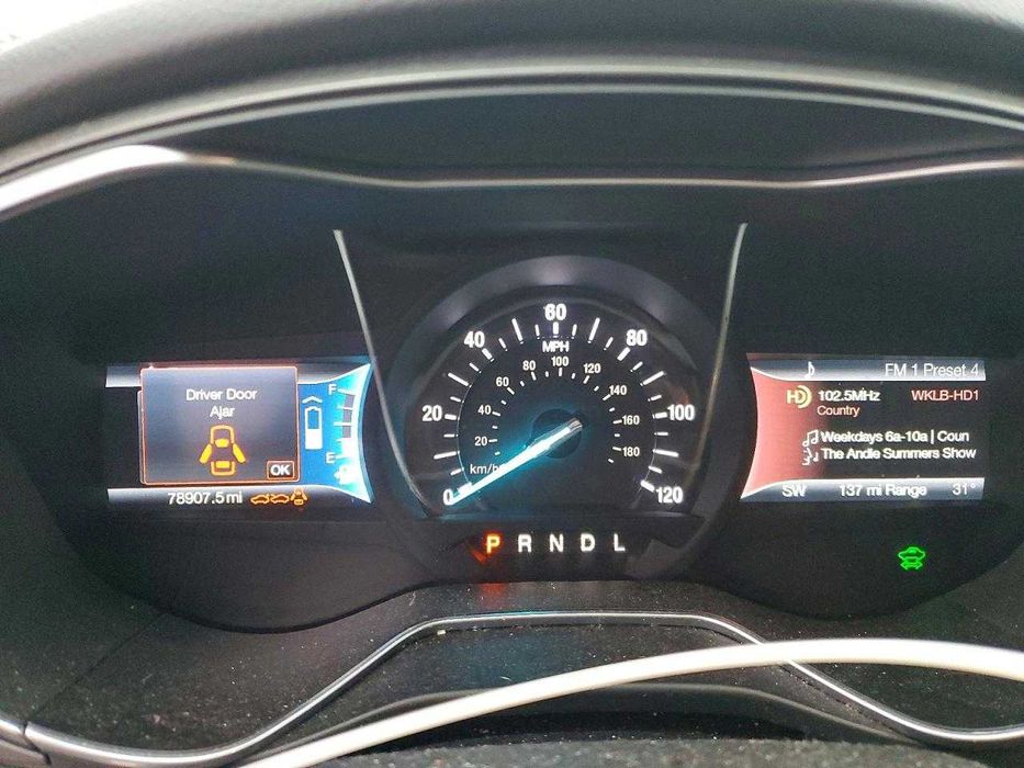 Ford Fusion PHEV Titanium (2016)