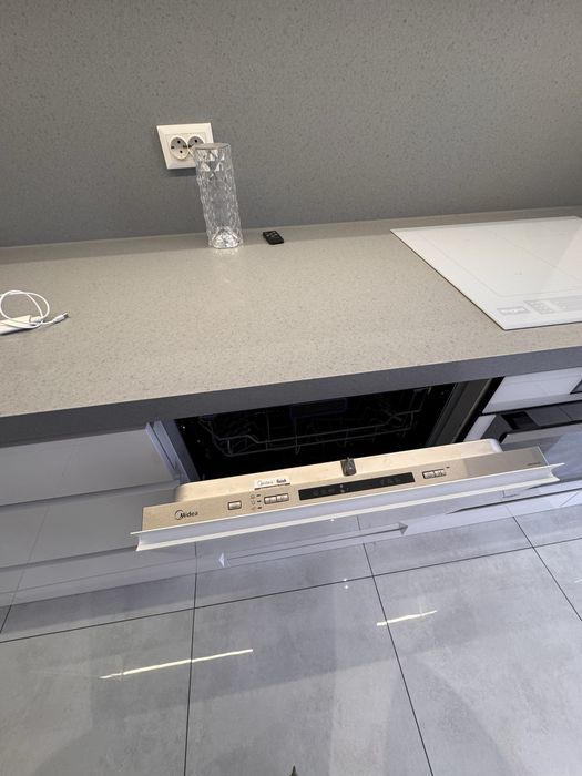 ТЦ «Майдан» 2-х кімнатна новобудова. Перша здача