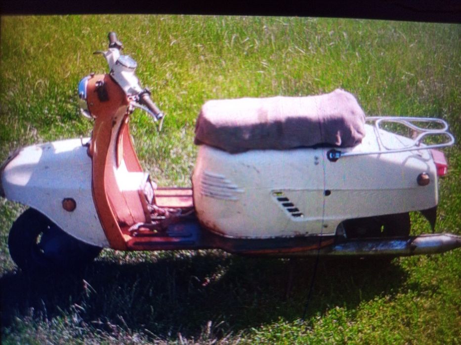 Моторолер Тулиця