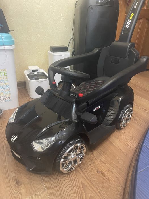 Дитячий автомобіль