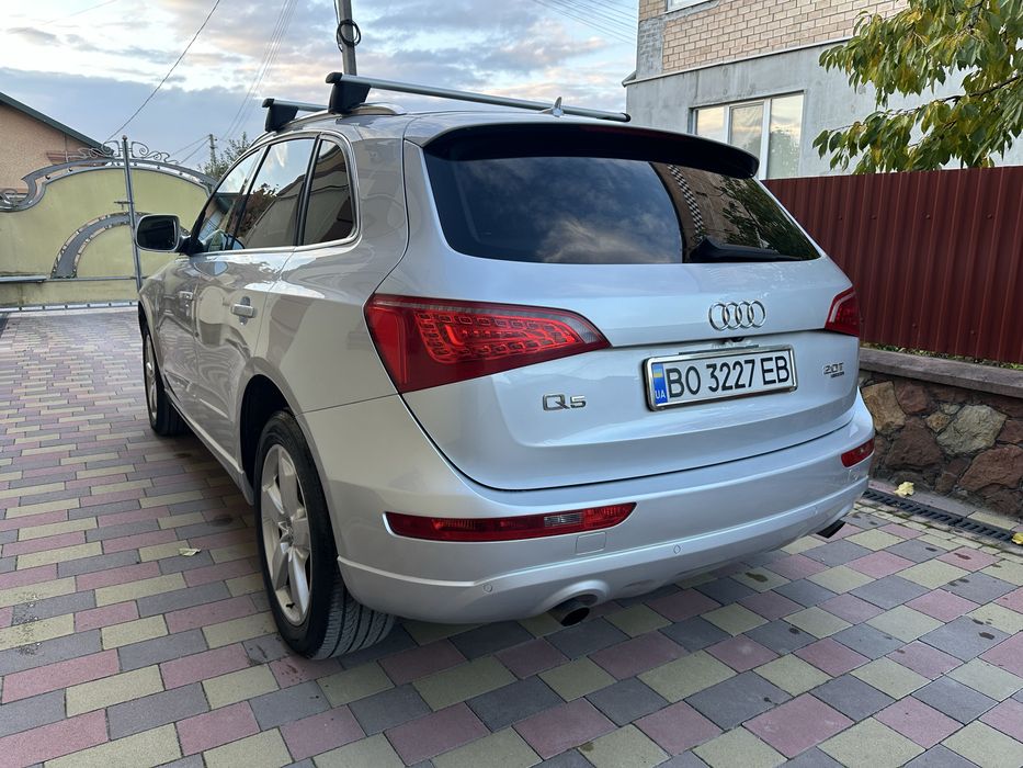 Продам Audi q5 2012 2.0 tfsi
