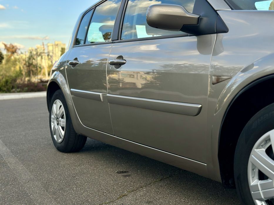 Renault Megane 2008 VIN VF1BM1R0H40580144 фото оголошення 10 з 24