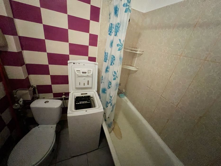 Терміново! Продається 1 кім. кв, Красилів, вул. Грушевського, Центр.