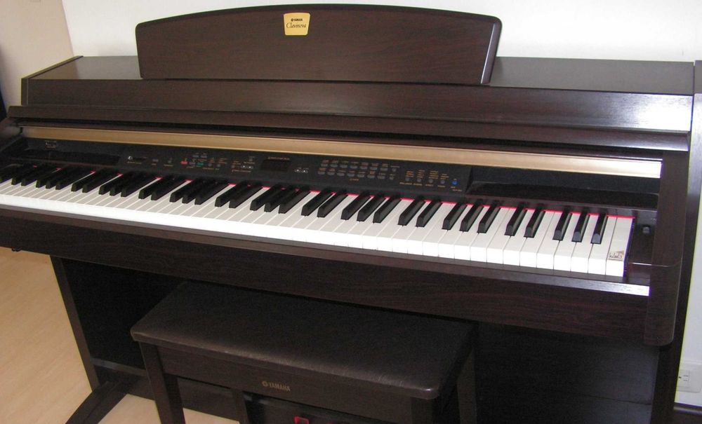 Piano Digital Yamaha Clavinova