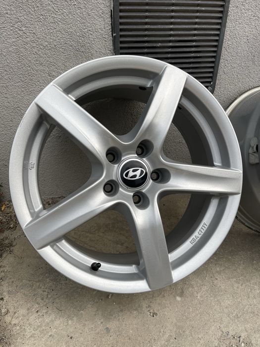 Диски ALUTEC R17 5/114,3 Nissan Renault Infiniti Kia Hyundai Mitsubishi Mazda Toyota