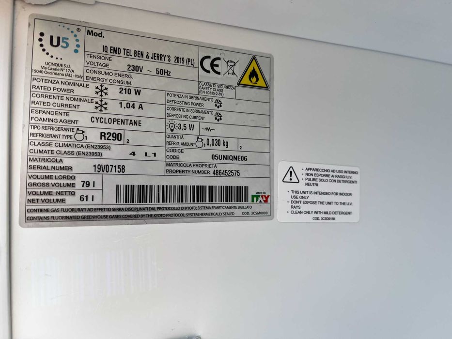 Lodówko zamrażarka przeszklona Ben&Jerry's witryna chłodnicza