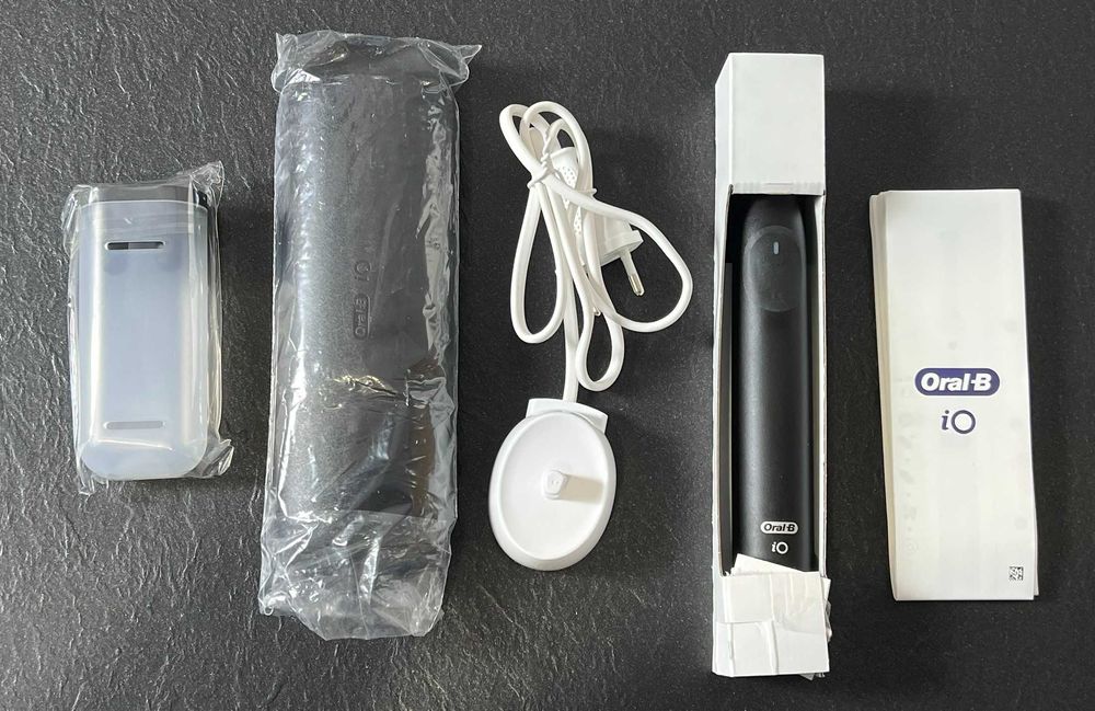 Szczoteczka elektryczna Oral-B iO 2 Night Black