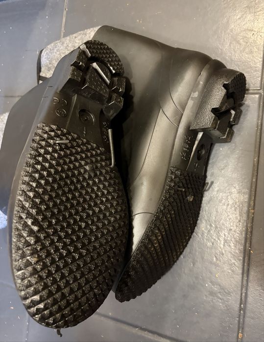 Gumofilce, buty robocze