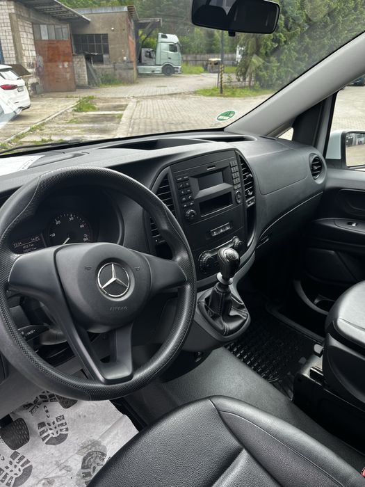 Mercedes Vito  Tourer Long 8 osobowy  do wynajecia